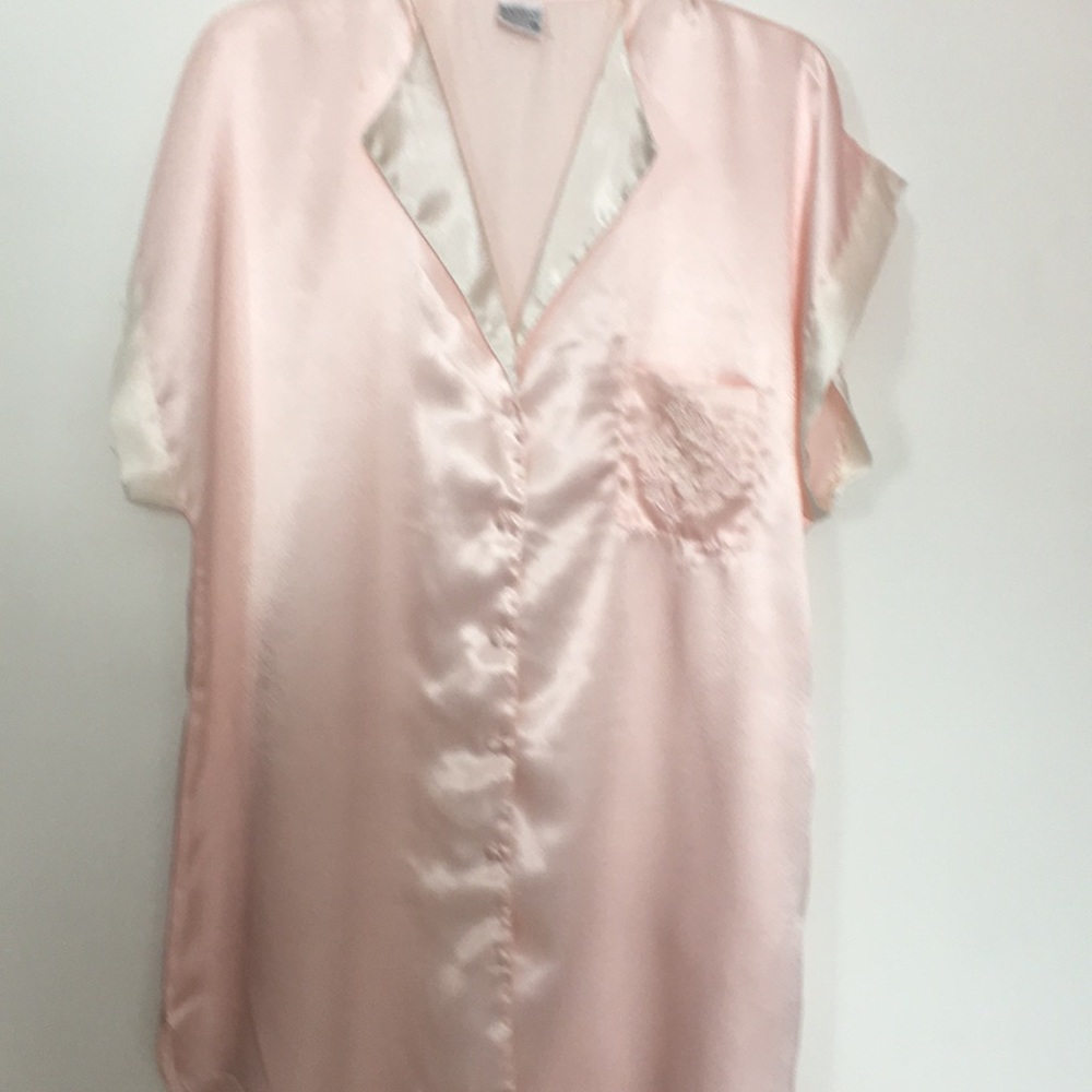 Vintage1950’s Soft Pink Robe. Mint Condition
